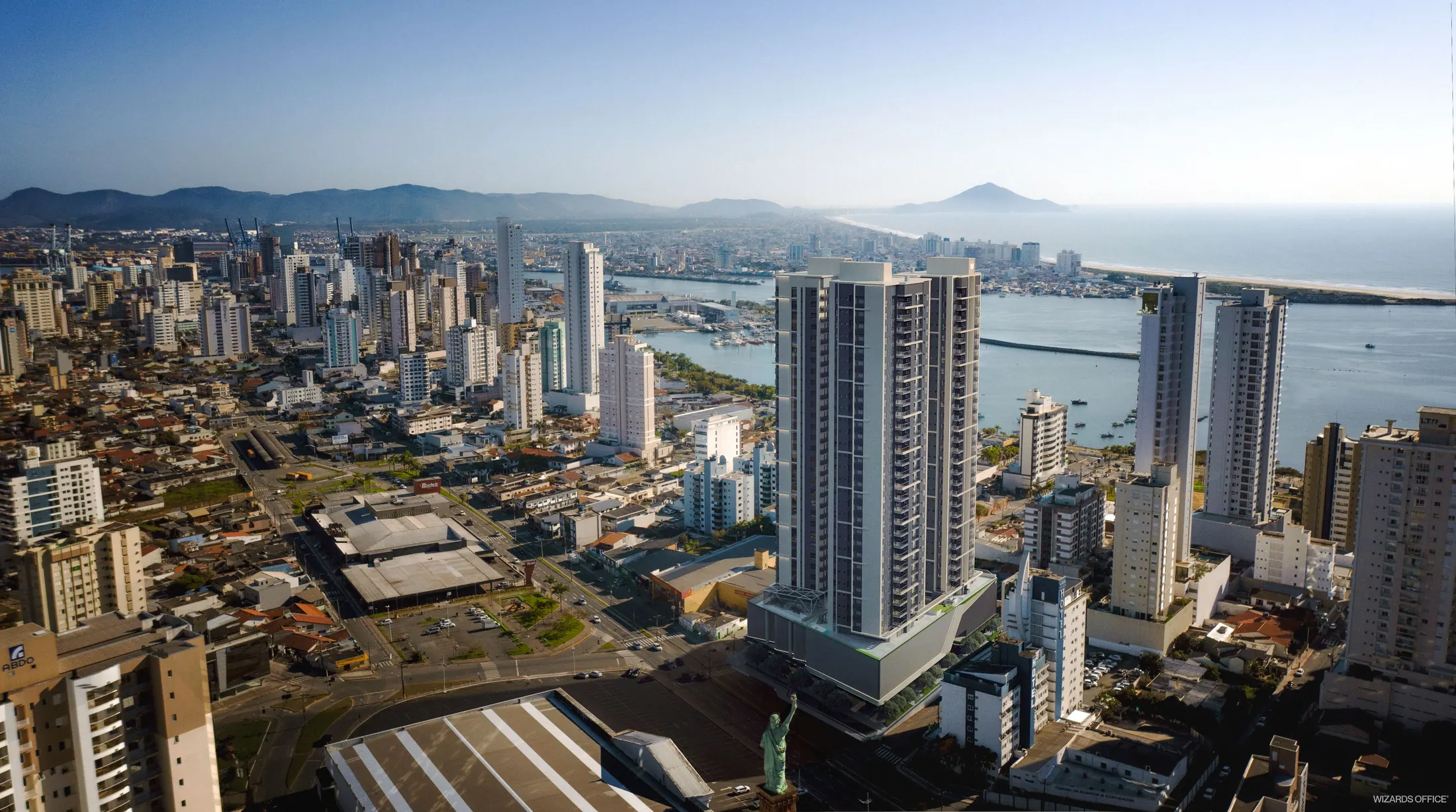 Vista aérea do bairro Fazenda com o empreendimento, a Av. Sete de Setembro e a Marina de Itajaí ao fundo